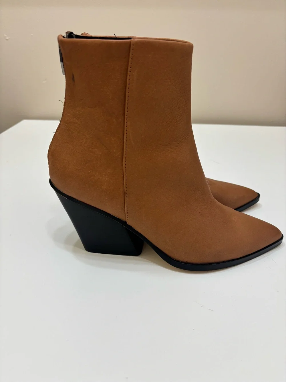 👢 Dolce Vita Cognac Leather Pointed-Toe Ankle Boots